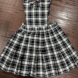 Dennis school uniform, Marymount Plaid jumper